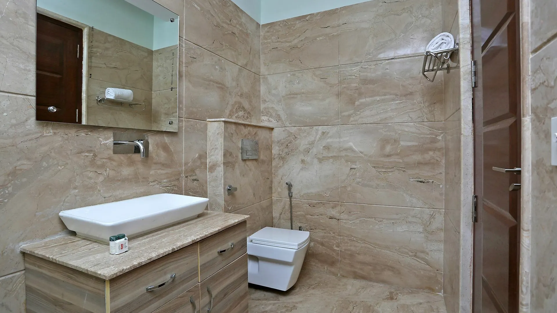 Zap Stays Badshahpur Bed & Breakfast